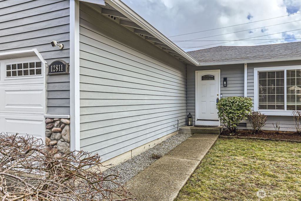 Photo of 12811 58th Avenue SE, Snohomish, WA 98206 (MLS # 2321157)