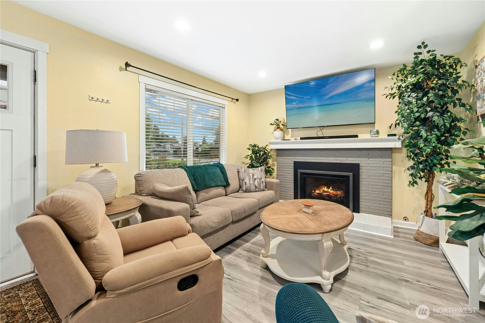 1321 E Main Street