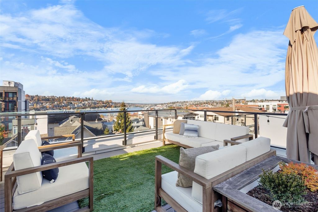 Photo of 2212 Franklin Avenue E #B, Seattle, WA 98102 (MLS # 2452258)