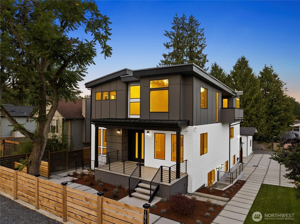 Photo of 10714 Linden Avenue N, Seattle, WA 98133 (MLS # 2347886)
