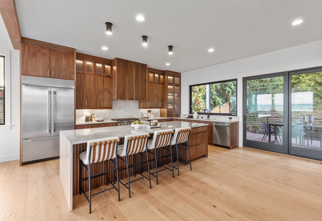Photo of 7721 57th Avenue NE, Seattle, WA 98115 (MLS # 2599549)