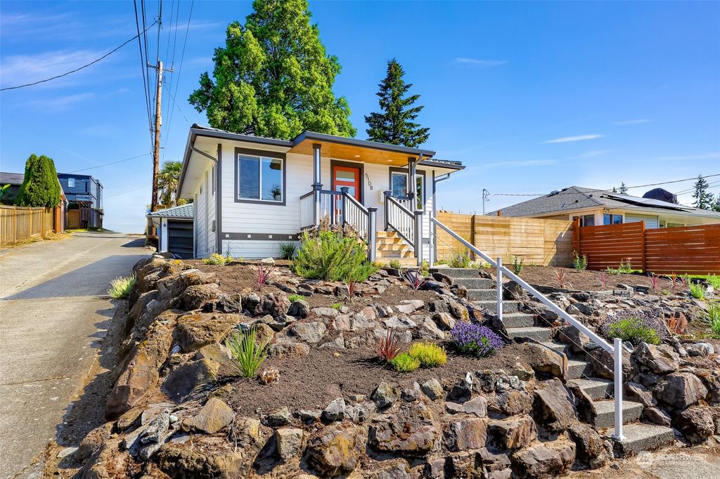 Photo of 5108 SW Genesee Street, Seattle, WA 98116 (MLS # 2261053)