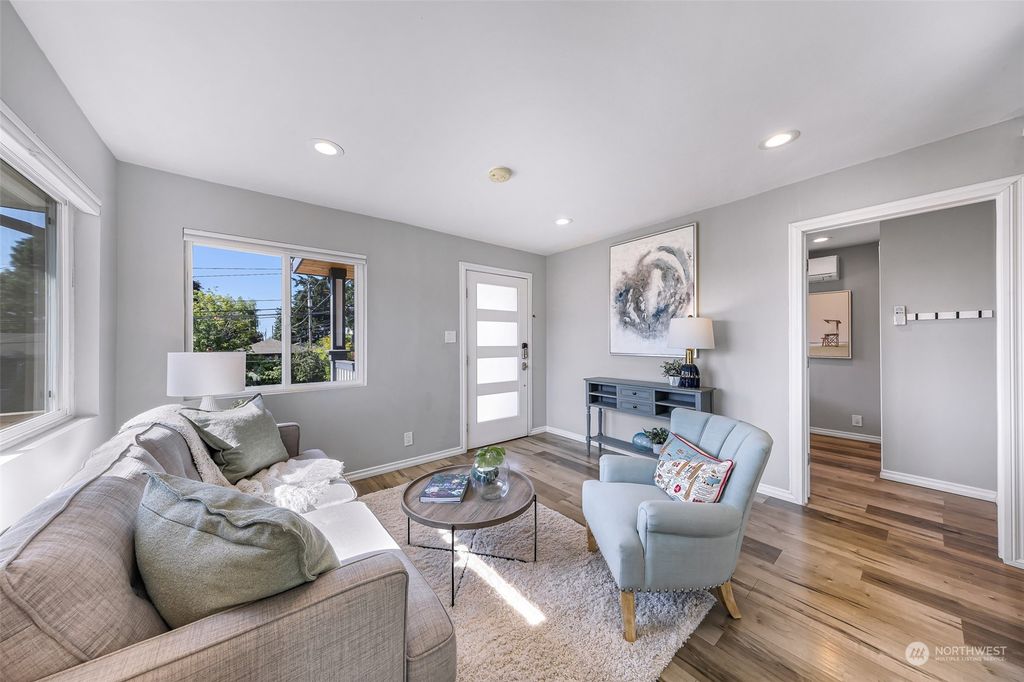 Photo of 5108 SW Genesee Street, Seattle, WA 98116 (MLS # 2261053)