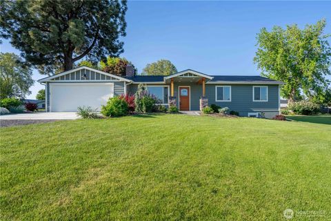 919 Stanley Dr, College Place, WA 99324 - MLS#: 2371404