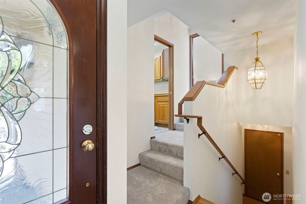 Photo of 278 Lind Avenue NW, Renton, WA 98057 (MLS # 2554608)