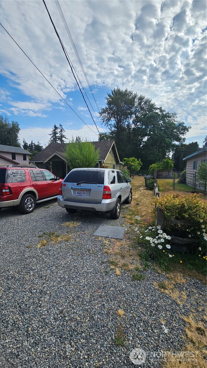 18534 Stone Avenue N