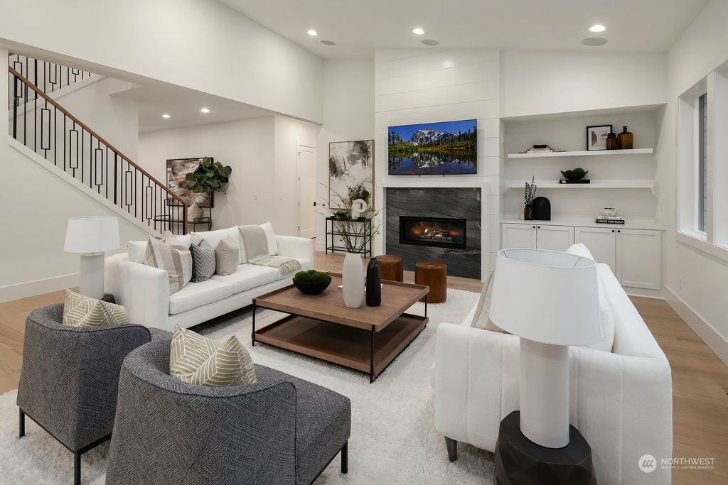 Photo of 12201 NE 134th Street, Kirkland, WA 98034 (MLS # 2224541)