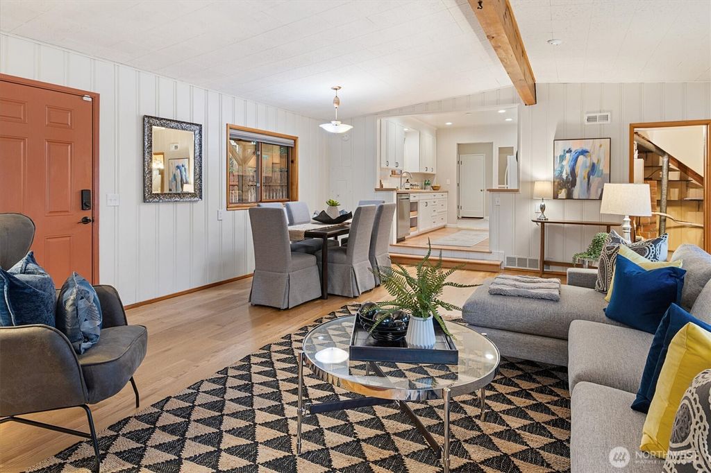 Photo of 15760 Meridian Avenue N, Shoreline, WA 98133 (MLS # 2467344)