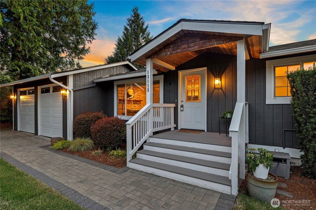 Photo of 13115 80th Avenue NE, Kirkland, WA 98034 (MLS # 2576526)