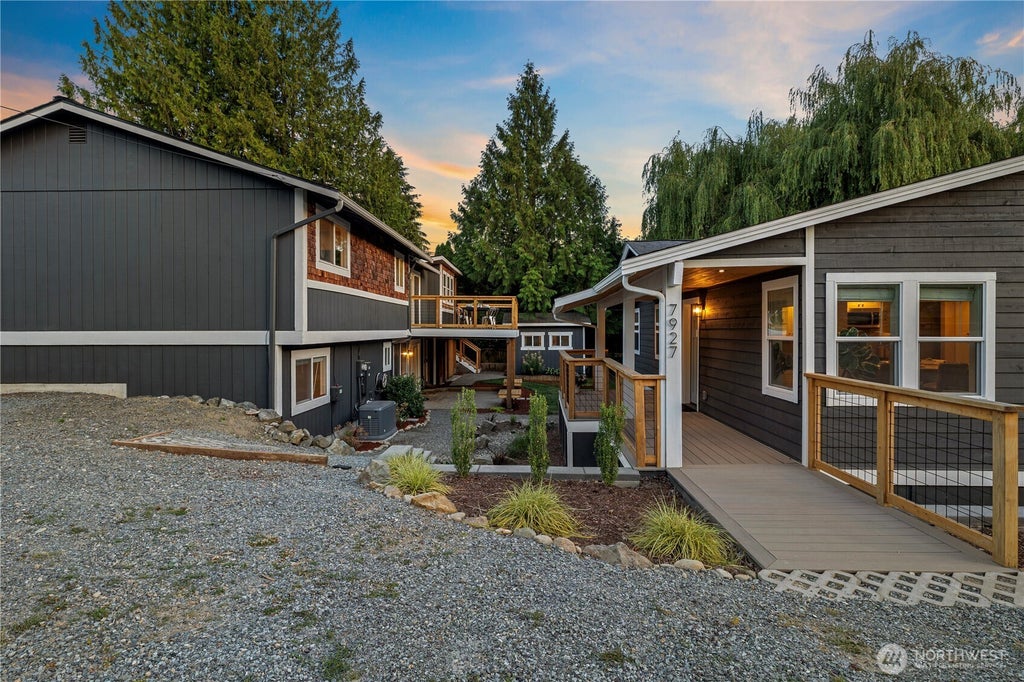 Photo of 13115 80th Avenue NE, Kirkland, WA 98034 (MLS # 2576526)