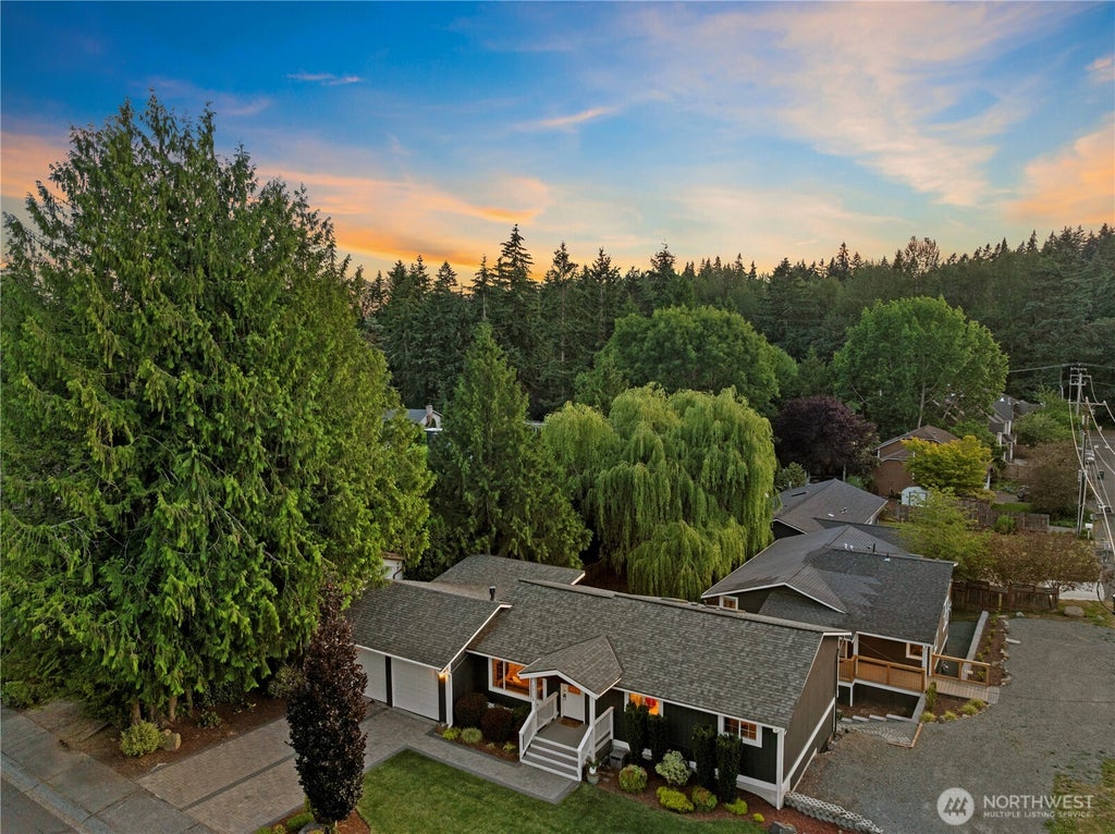 Photo of 13115 80th Avenue NE, Kirkland, WA 98034 (MLS # 2576526)