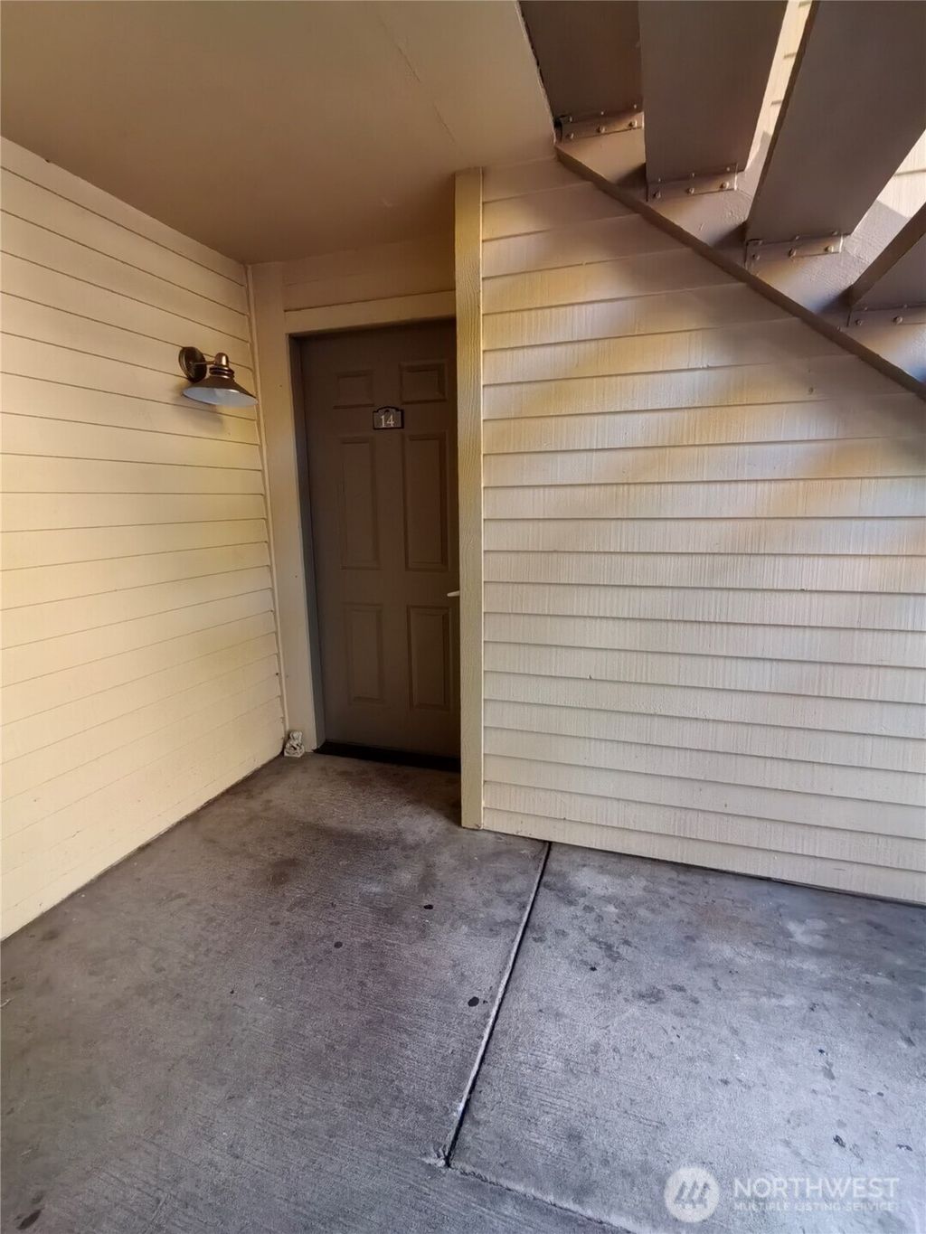 Photo of 14006 SE 6th St #14, Bellevue, WA 98007 (MLS # 2455542)