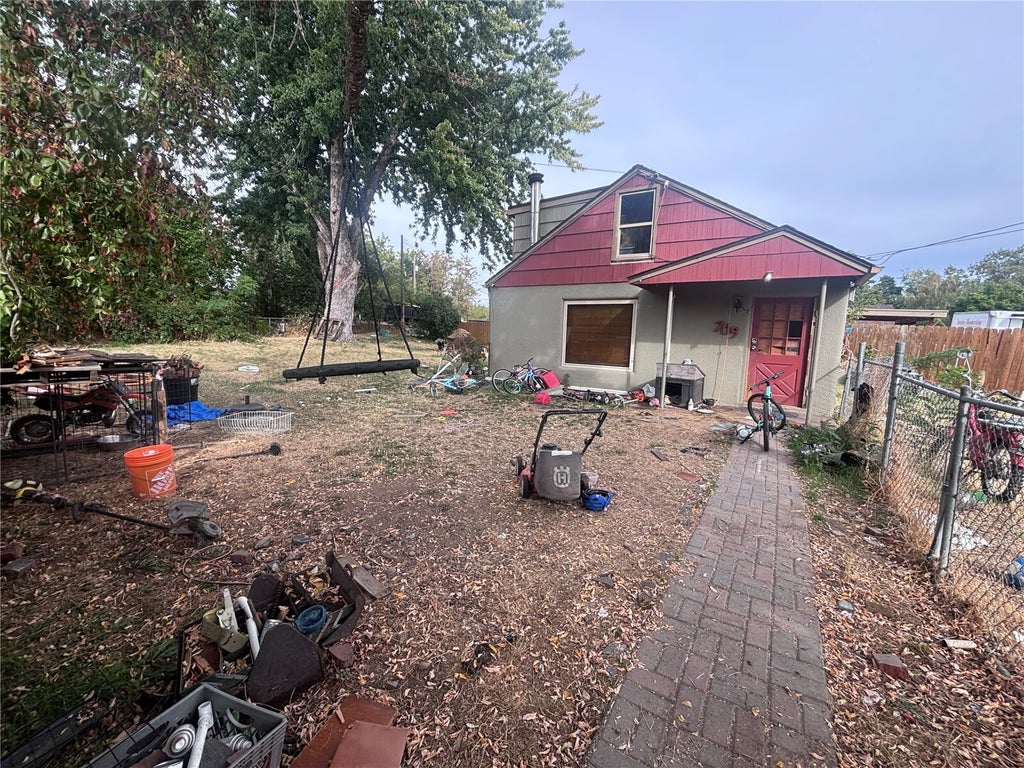 Photo of 709 Ernst Street, Walla Walla, WA 99362 (MLS # 2594840)