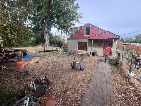 Photo of 709 Ernst Street, Walla Walla, WA 99362 (MLS # 2594840)