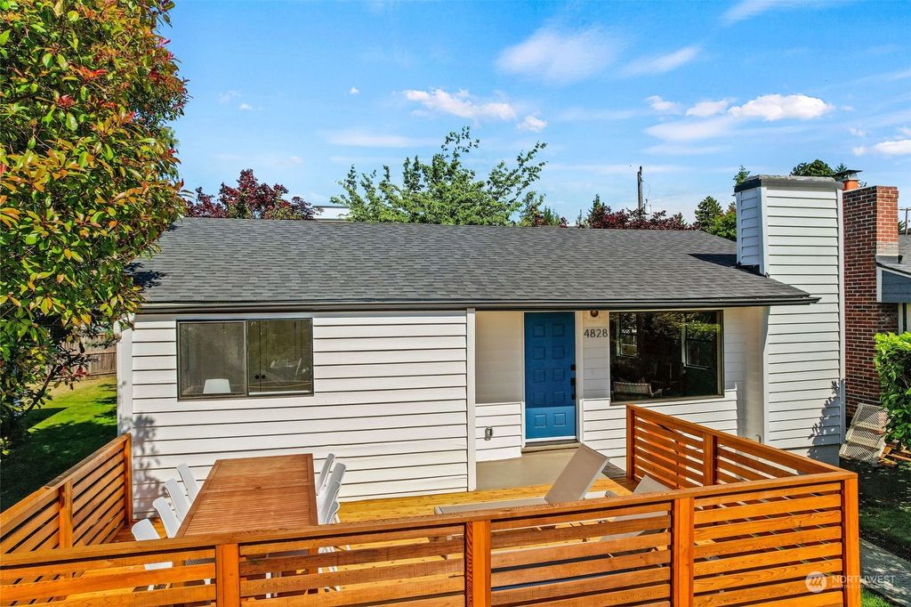 Photo of 4828 38th Avenue SW, Seattle, WA 98126 (MLS # 2131768)