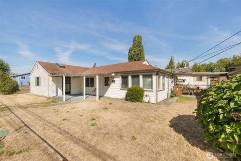Photo of 1819 S 17th St ST, Tacoma, WA 98405 (MLS # 2581028)