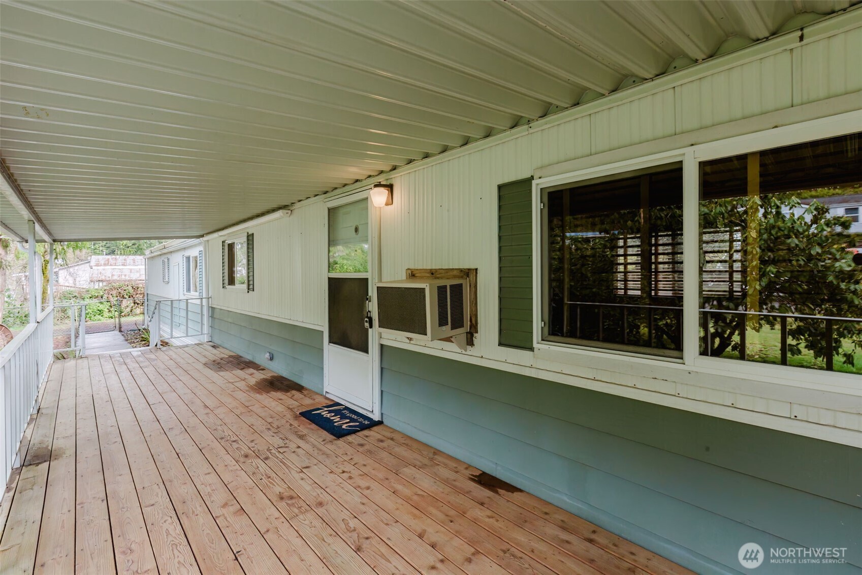 120 NE Larson Lake Lane