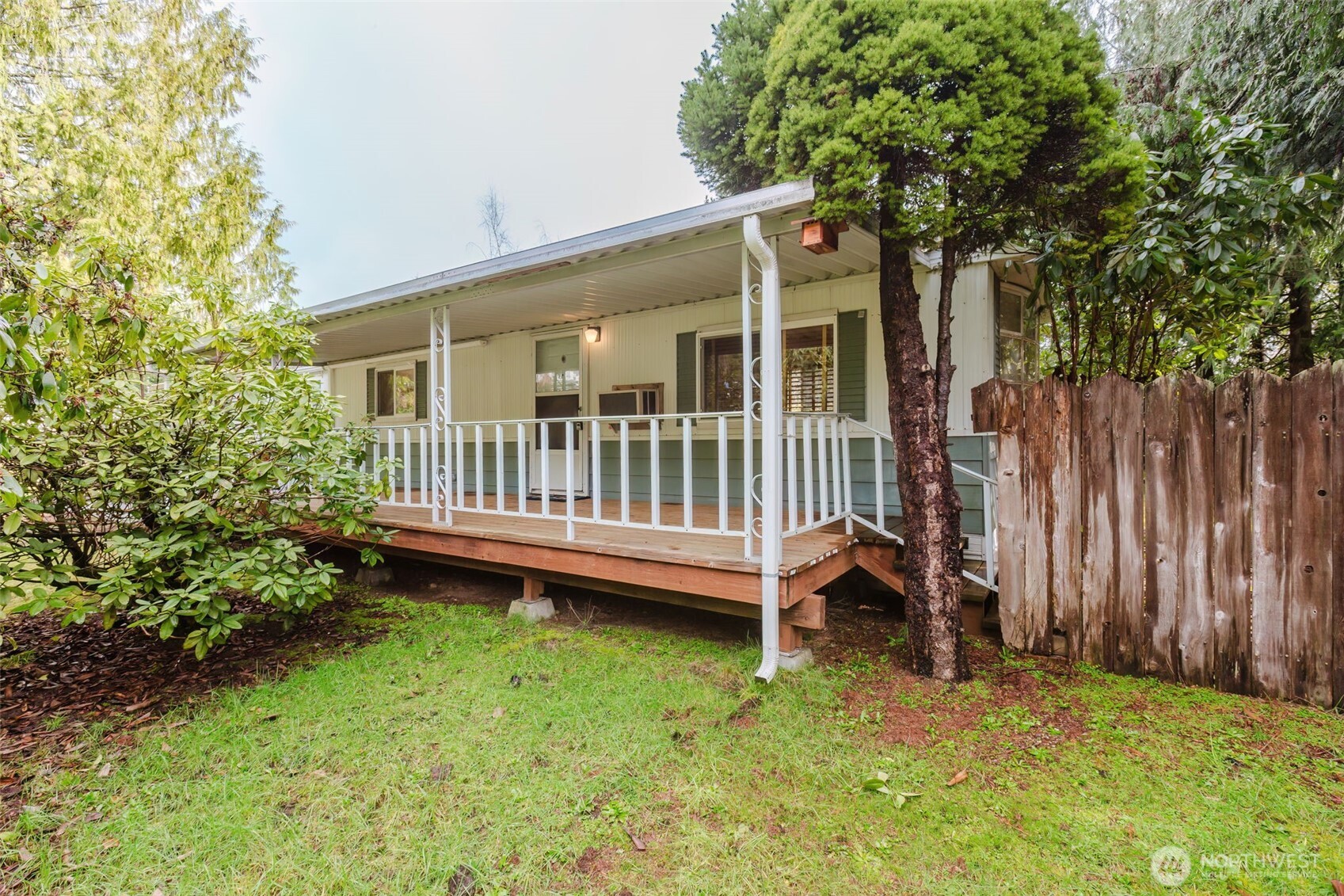 120 NE Larson Lake Lane