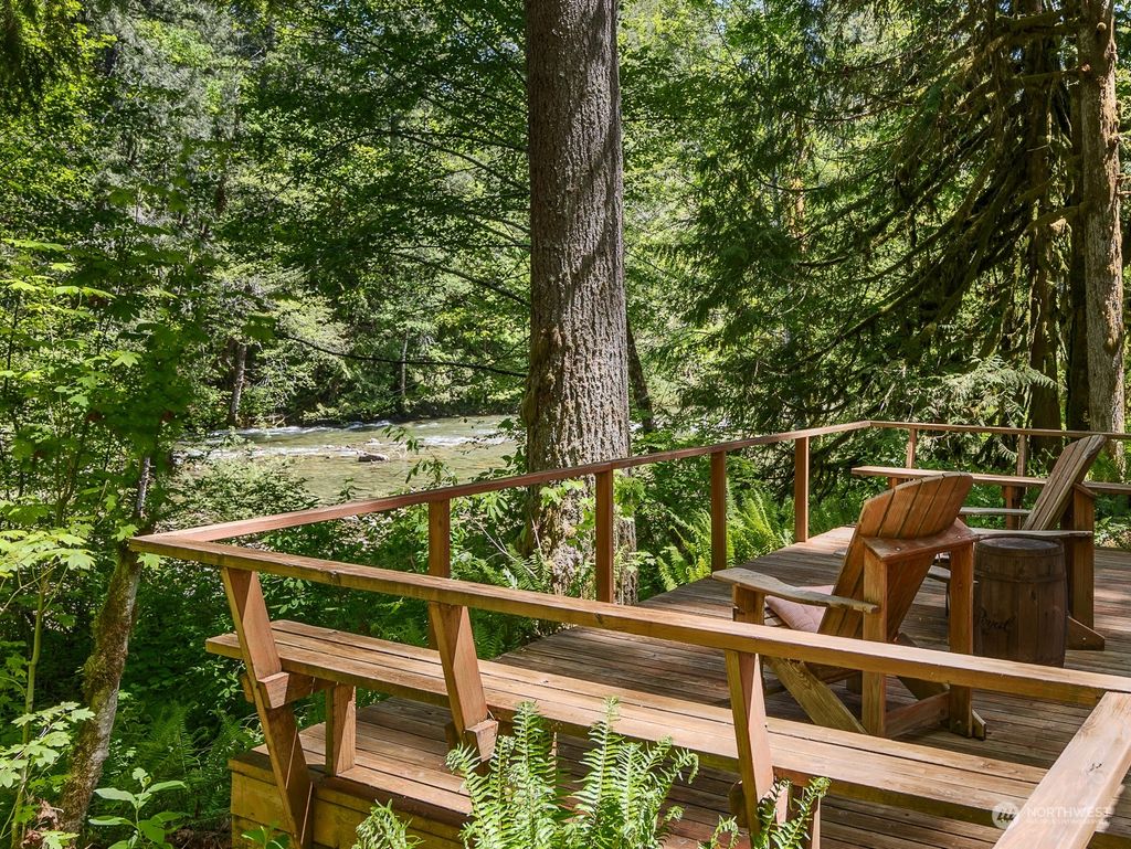 Photo of 75122 NE Stevens Pass Highway, Skykomish, WA 98288 (MLS # 2247824)