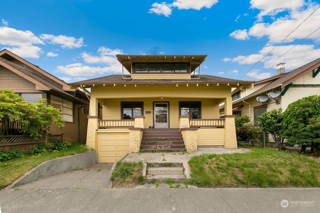 Photo of 2917 17th Avenue S, Seattle, WA 98144 (MLS # 2129457)