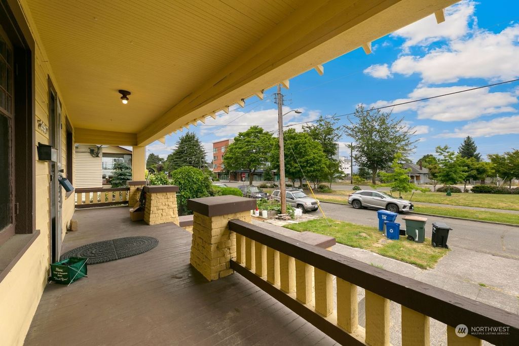 Photo of 2917 17th Avenue S, Seattle, WA 98144 (MLS # 2129457)