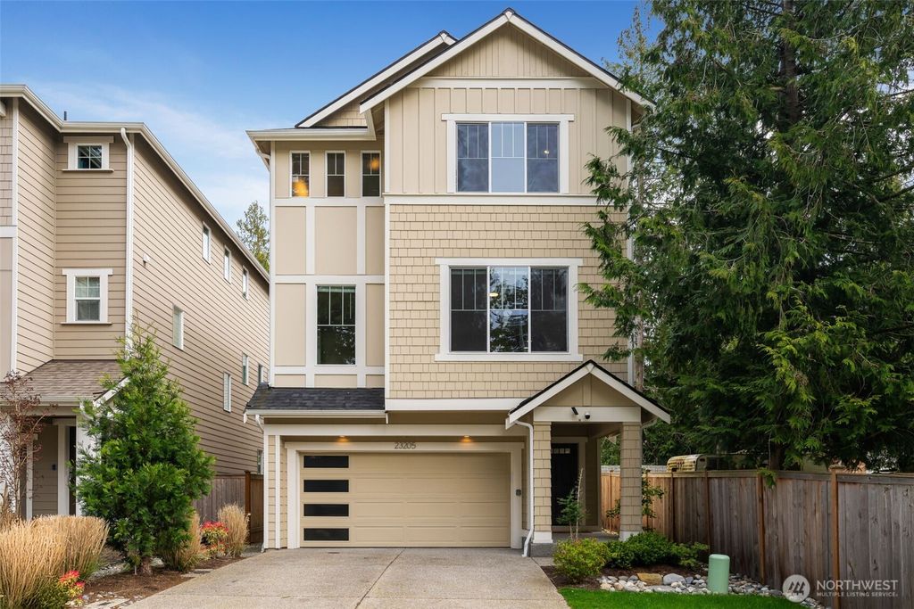 Photo of 23205 89th Ave Ave W #8, Edmonds, WA 98026 (MLS # 2494112)