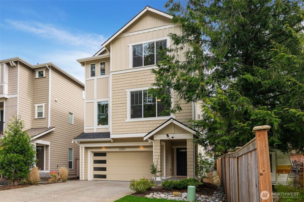 Photo of 23205 89th Ave Ave W #8, Edmonds, WA 98026 (MLS # 2494112)