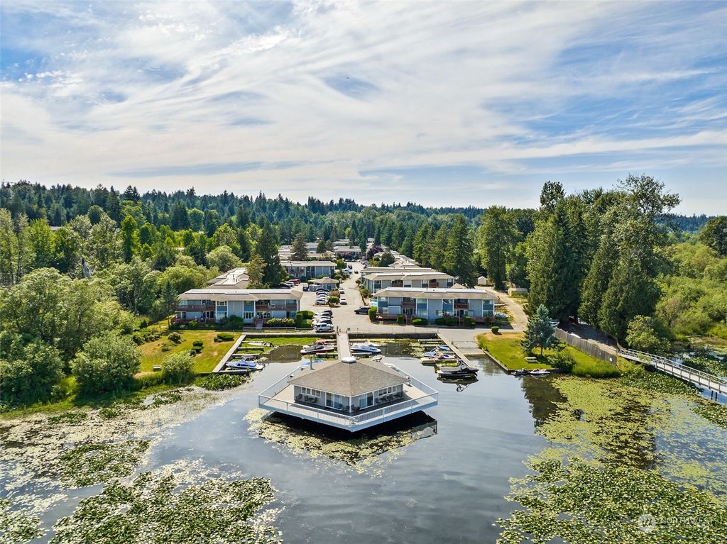 Photo of 17306 NE 45th Street #114, Redmond, WA 98052 (MLS # 2125313)