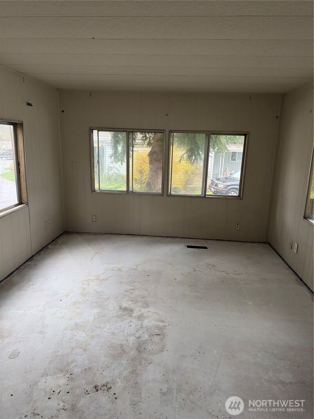 Photo of 7301 NE 175th Street #309, Kenmore, WA 98028 (MLS # 2495030)