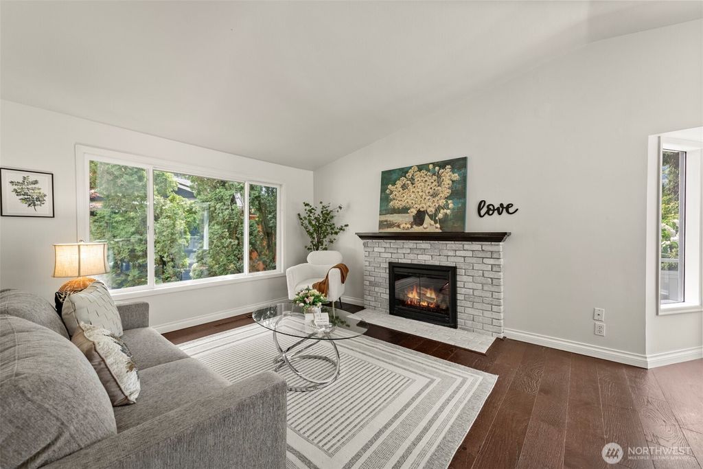 Photo of 9305 169th Place NE, Redmond, WA 98052 (MLS # 2374877)