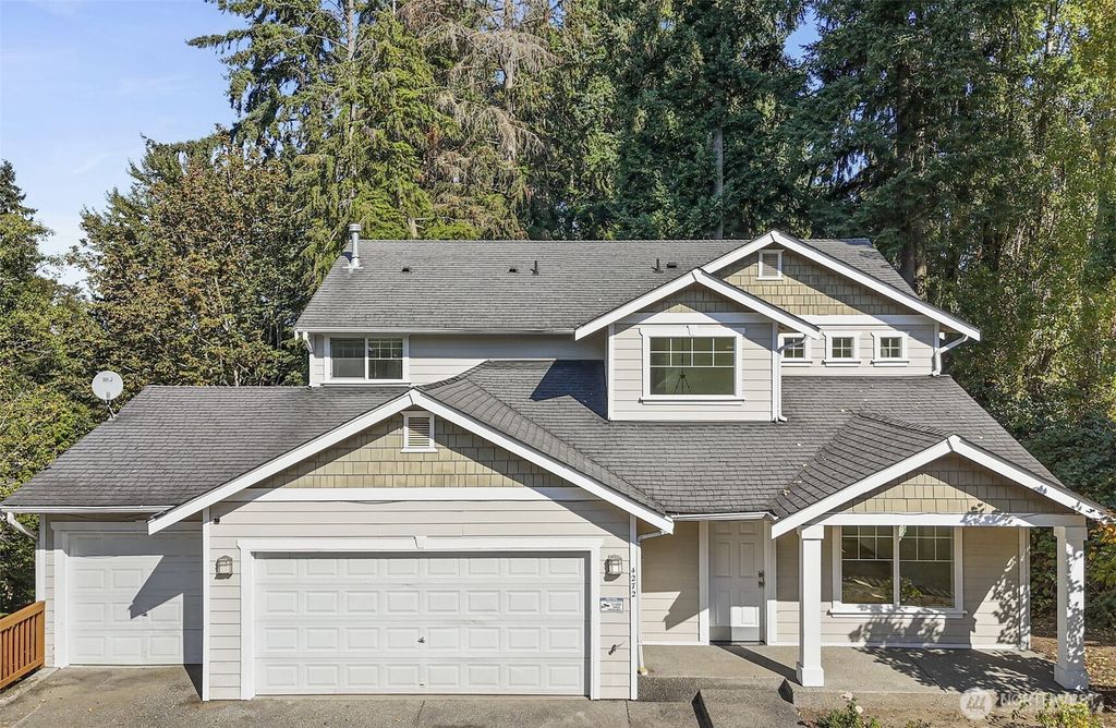 Photo of 4272 S 160th Street, Tukwila, WA 98188 (MLS # 2435716)