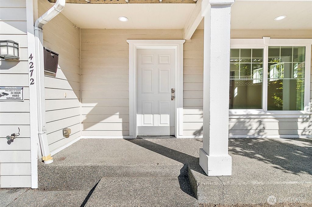 Photo of 4272 S 160th Street, Tukwila, WA 98188 (MLS # 2435716)