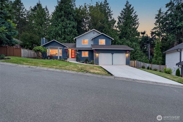 4211 210TH PL NE, SAMMAMISH, WA 98074 - Image 9d1ffd31e7d35fad0b3d26d0f7a5fd38/2396548733