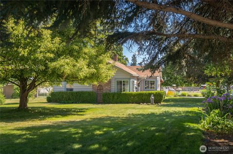 211 S Granite Street Omak WA 98841