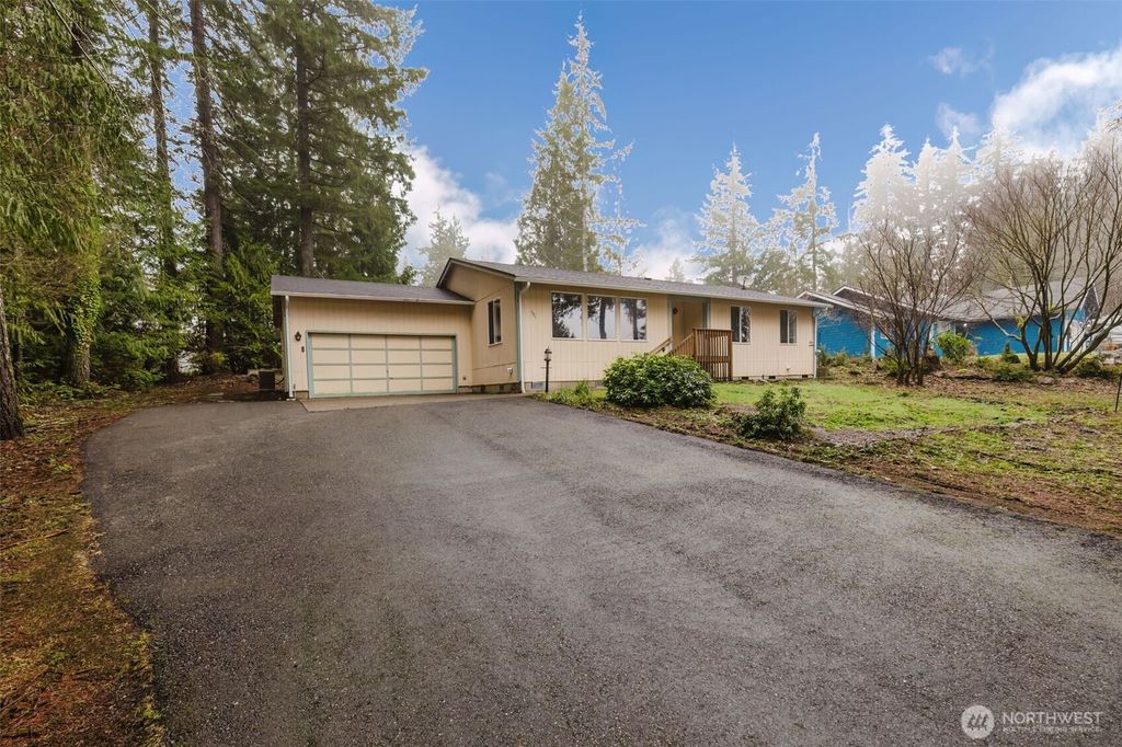 Photo of 501 E Saint Andrews Drive, Shelton, WA 98584 (MLS # 2468309)
