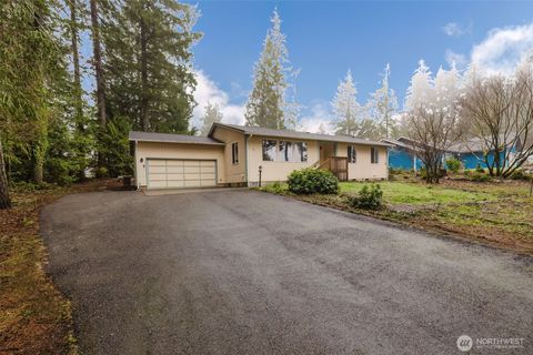 Photo of 501 E Saint Andrews Drive, Shelton, WA 98584 (MLS # 2468309)