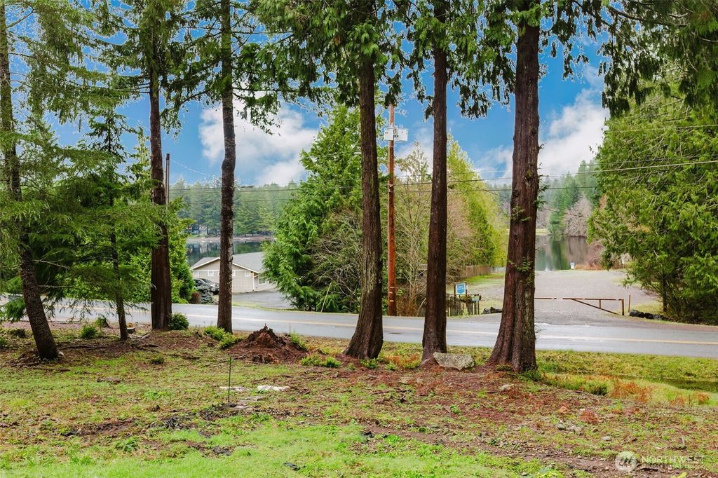 Photo of 501 E Saint Andrews Drive, Shelton, WA 98584 (MLS # 2468309)