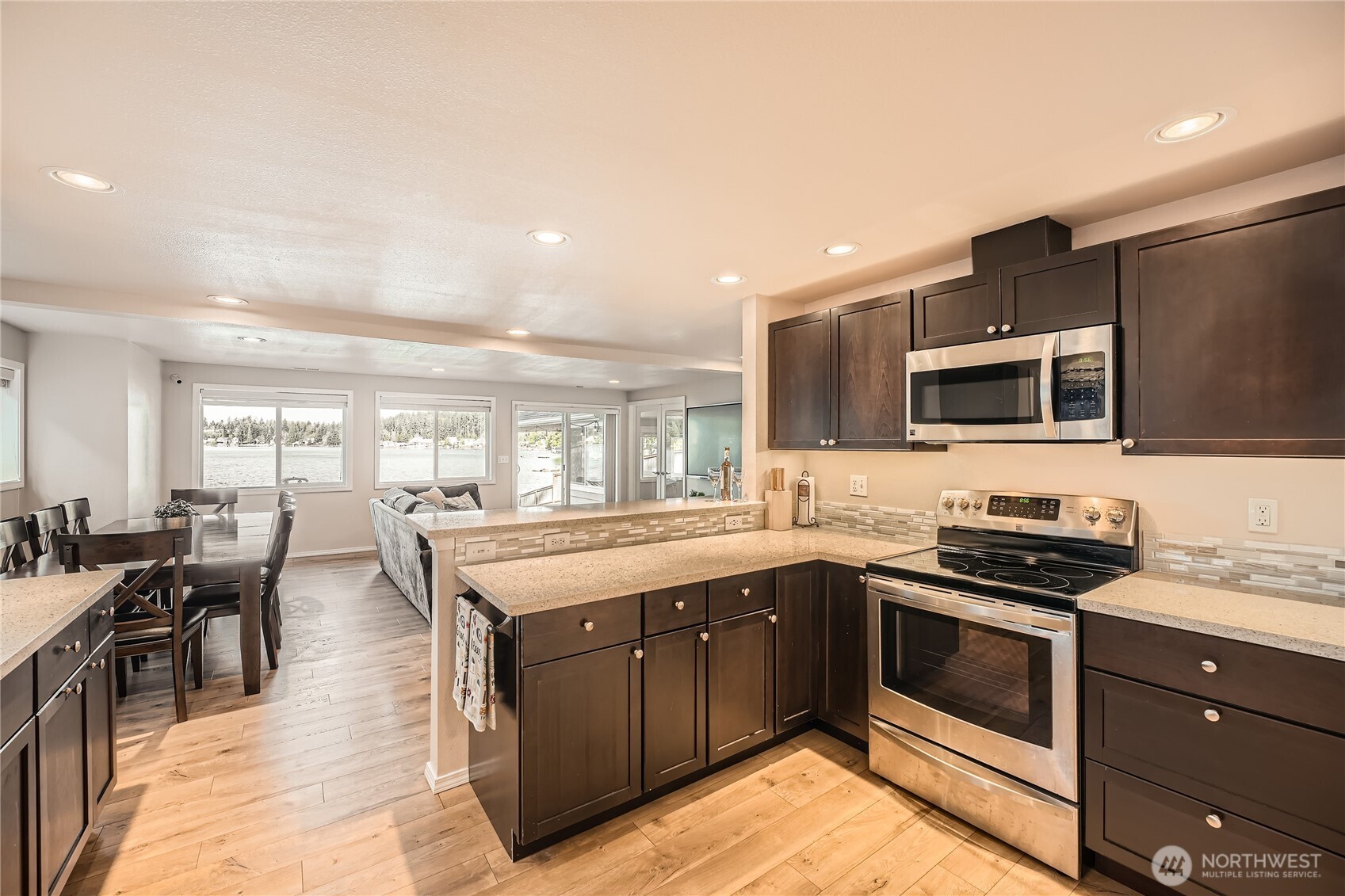 12418 Clear Lake North Road E