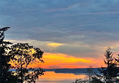 Photo of 1229 Queets Drive, Fox Island, WA 98333 (MLS # 2474946)