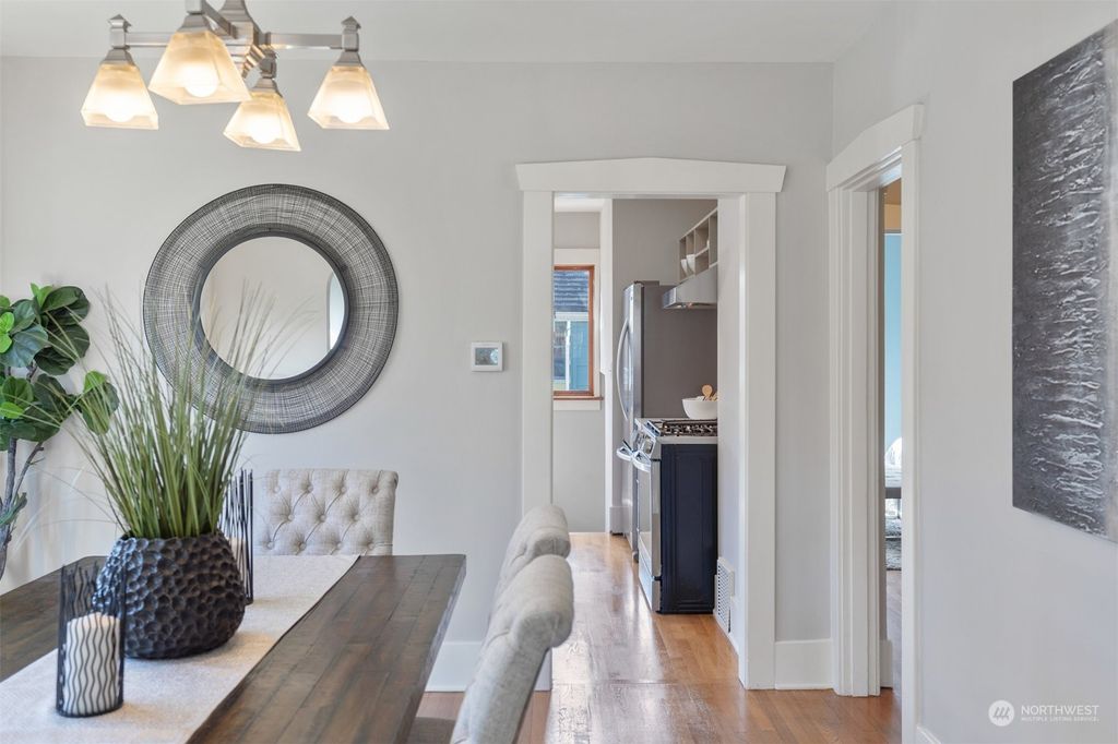 listing image 9366430540459787964