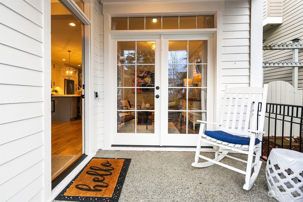 Photo of 1596 NE Jade Street, Issaquah, WA 98029 (MLS # 2310415)