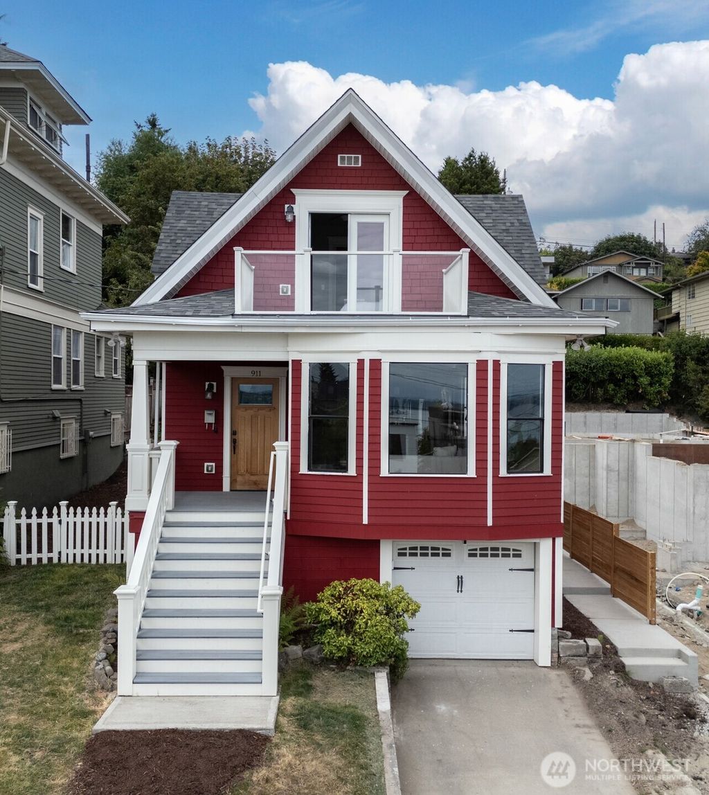 Photo of 911 32nd Avenue S, Seattle, WA 98114 (MLS # 2384479)