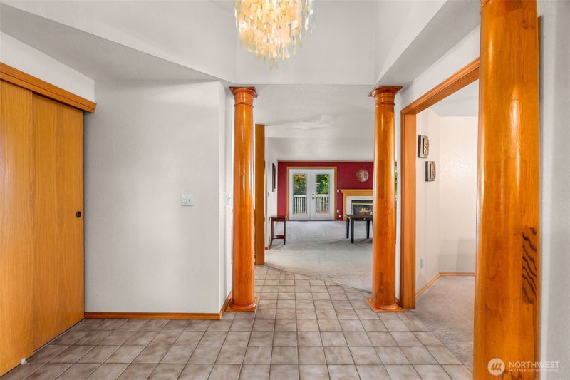 3203 Woodland Drive SW