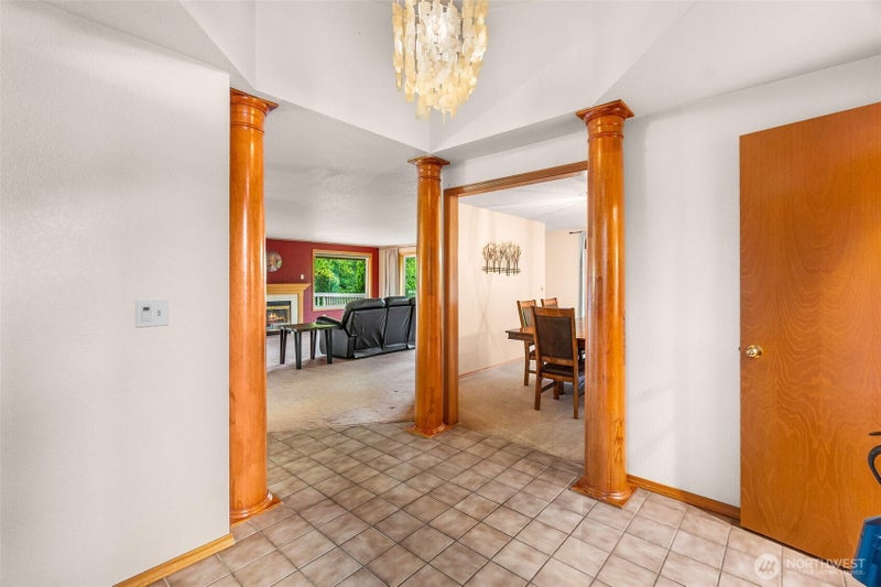 3203 Woodland Drive SW