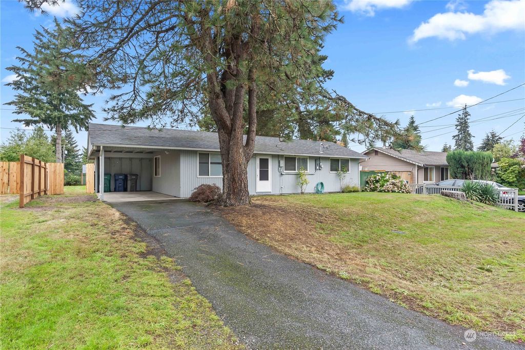 Photo of 30657 1st Place SW, Federal Way, WA 98023 (MLS # 2299845)