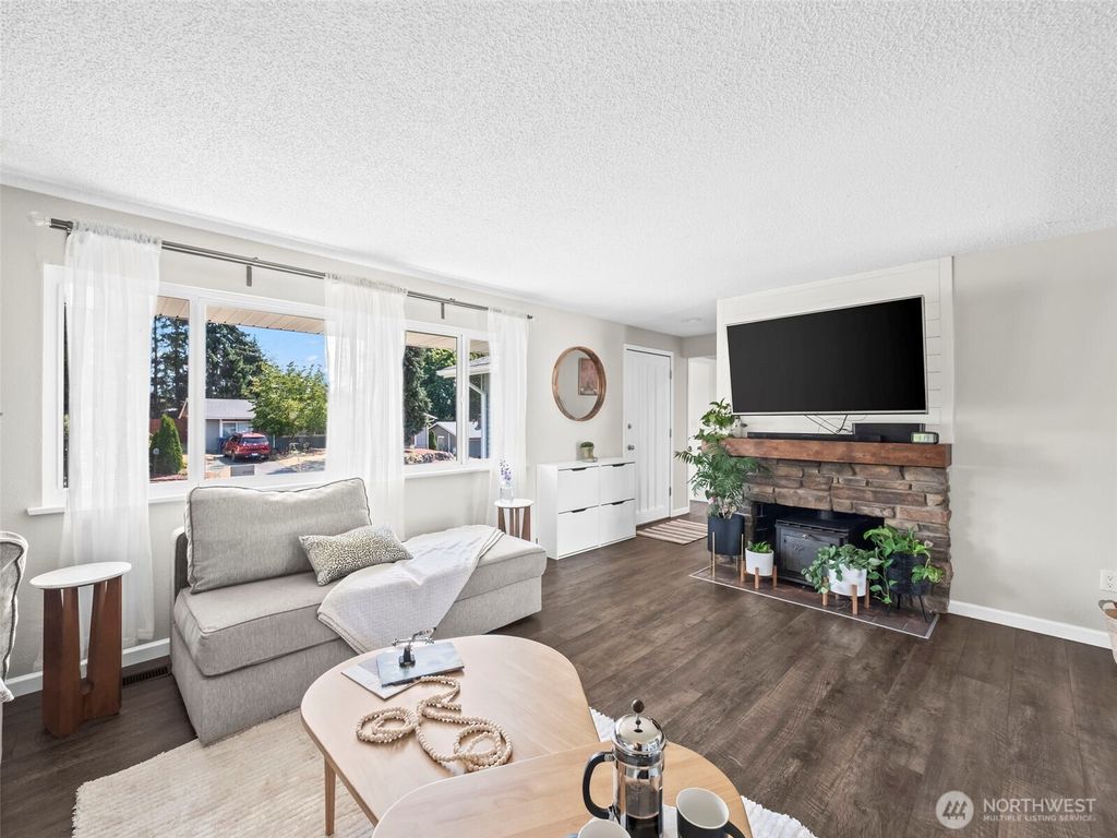 Photo of 2544 S 365th Place, Federal Way, WA 98003 (MLS # 2422556)