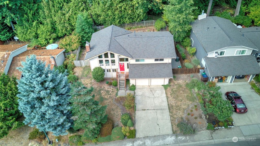 Photo of 16308 SE 165th Street, Renton, WA 98058 (MLS # 2148584)