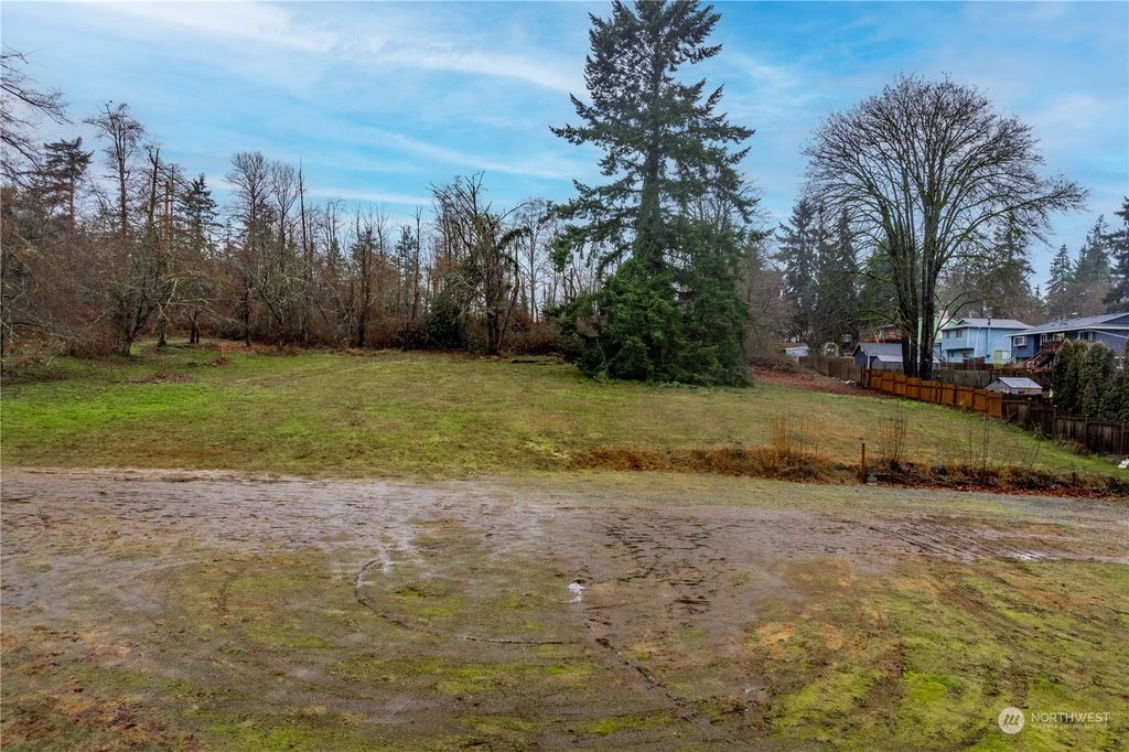 Photo of 0 xx SW 347th Street, Federal Way, WA 98023 (MLS # 2279534)