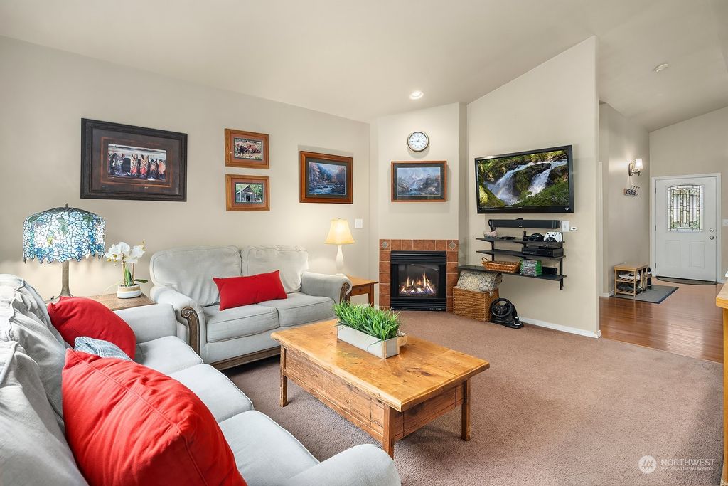 Photo of 21723 97th Drive SE, Snohomish, WA 98296 (MLS # 2188025)