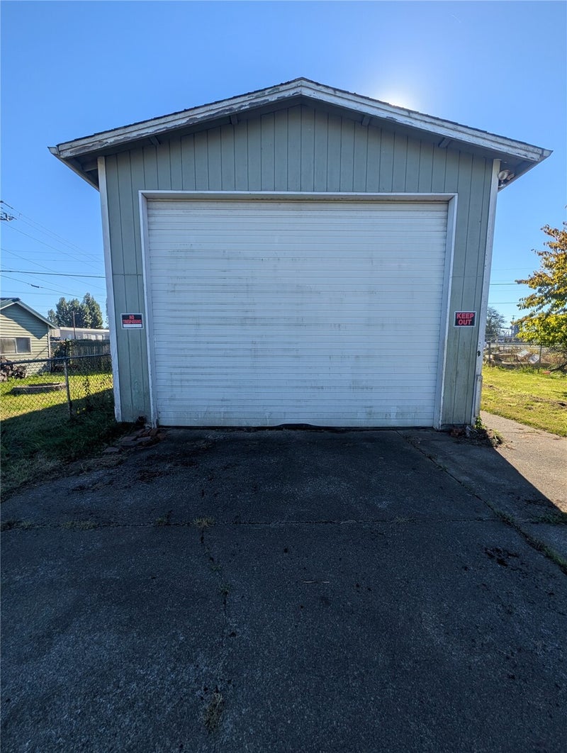 1505 W Market Street